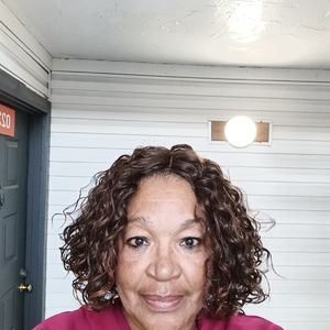 Meet your Posher, Esther